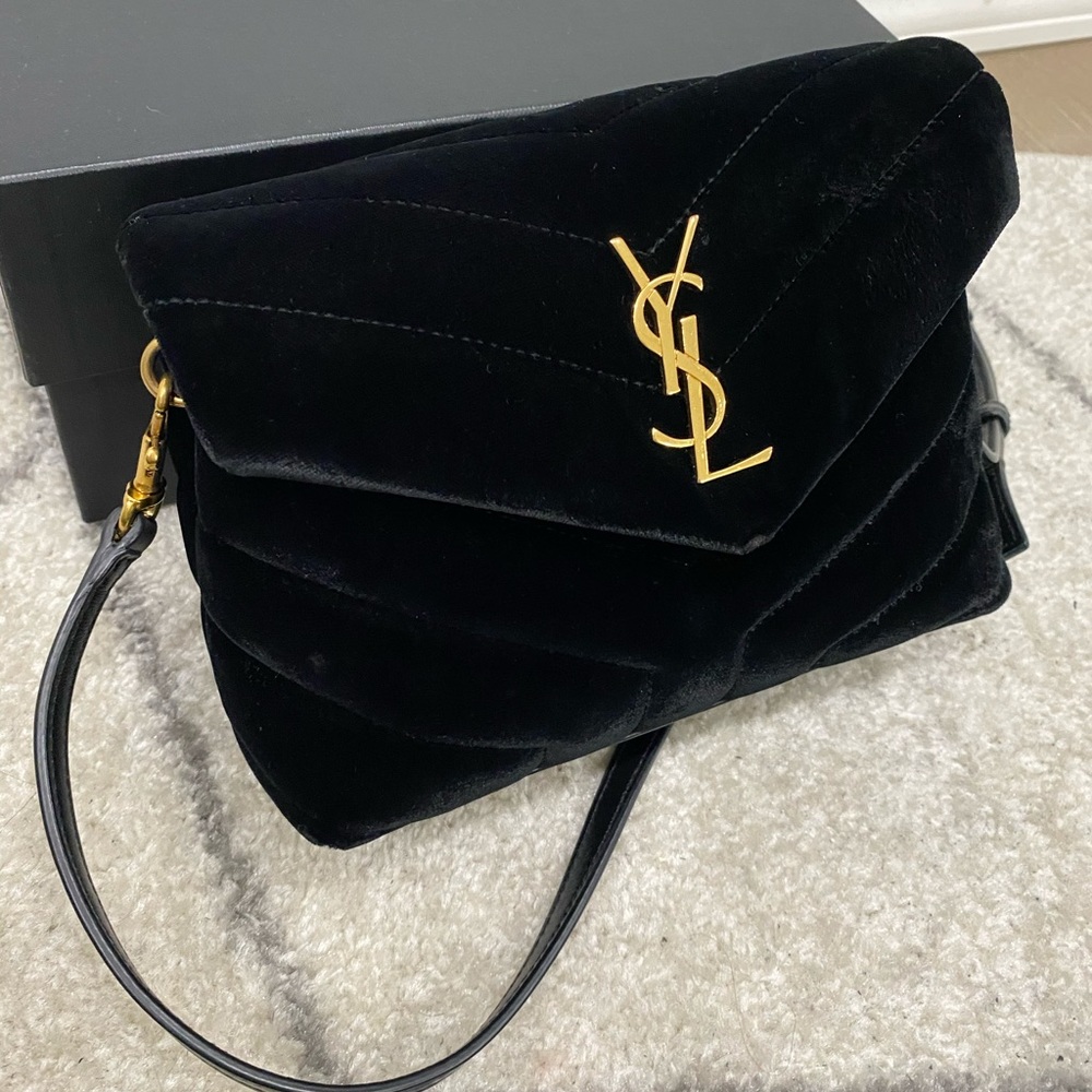 Saint Laurent
Loulou Monogram